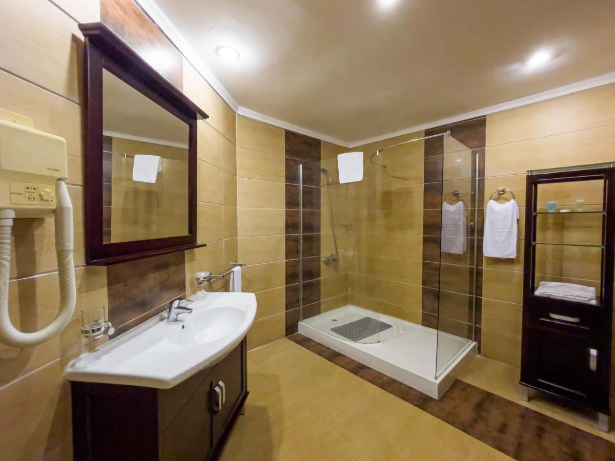 Black Diamond Hotel Lagos Exterior photo